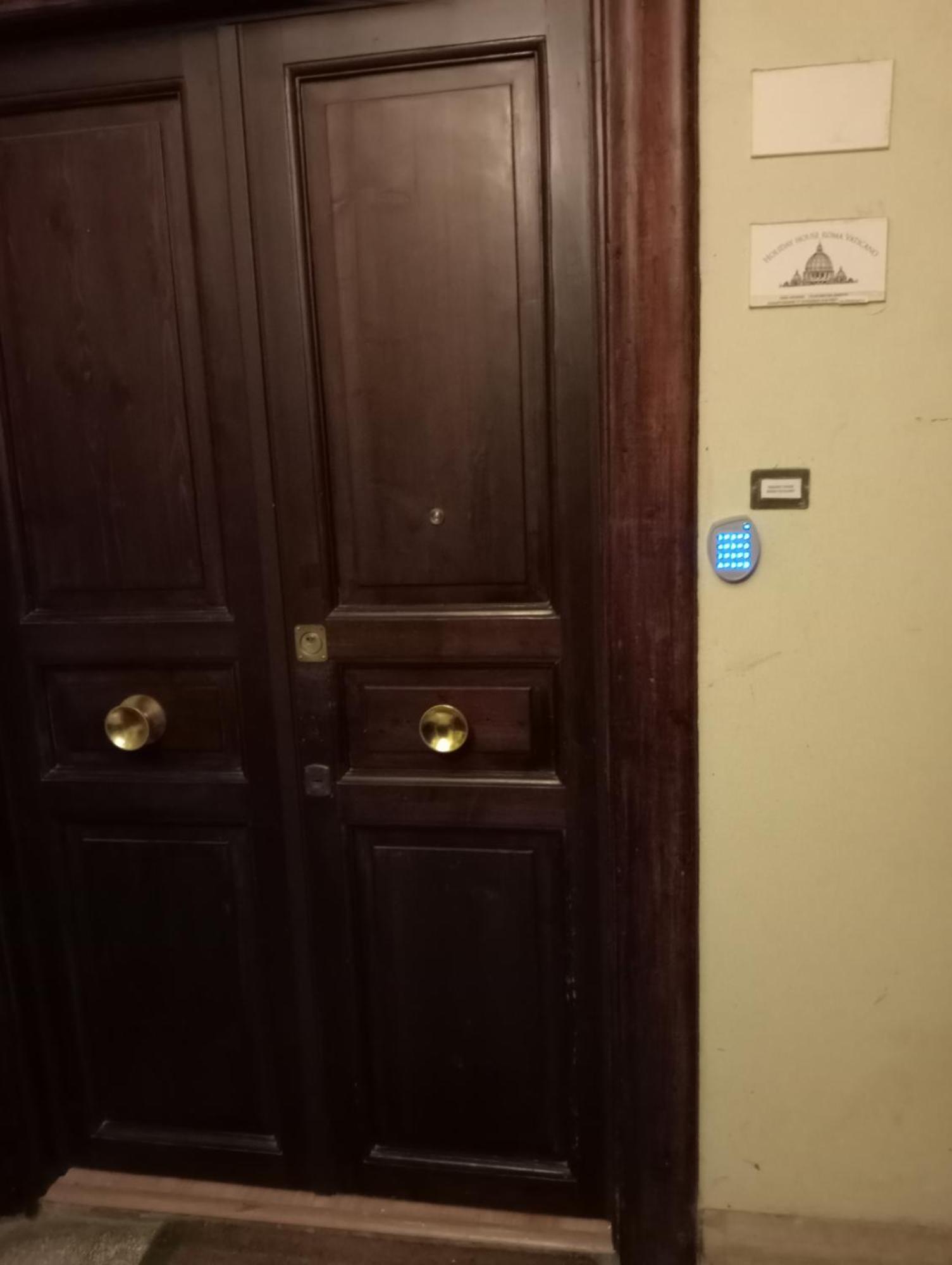 Holiday House Roma Vaticano Ngoại thất bức ảnh
